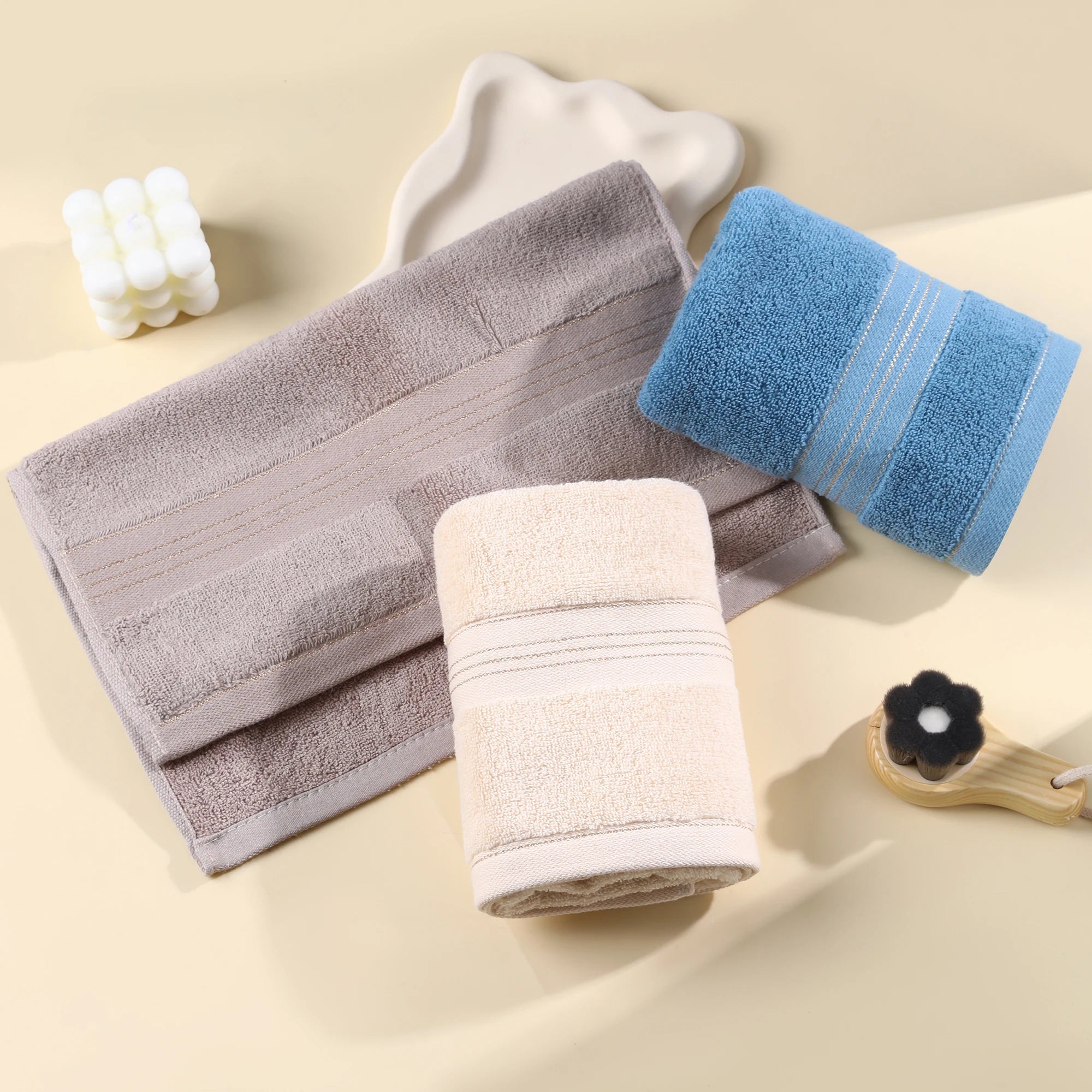 100% Cotton Towels 35X75Cm Set of 3 Ultra Absorbent Quick Dry with Gold Thread Decoration Versatile for Bedroom Bathroom Kitchen Spa Gym